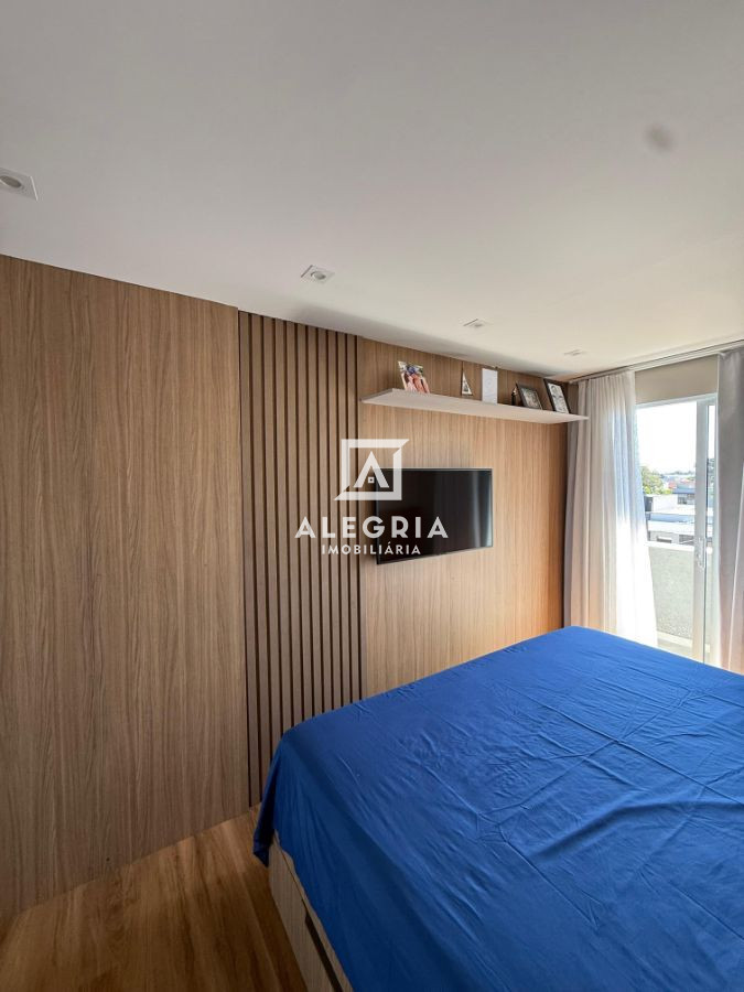 Triplex Alto Padrão em Condominio Fechado Contendo 04 Dormitórios Sendo 01 Suite em São José dos Pinhais