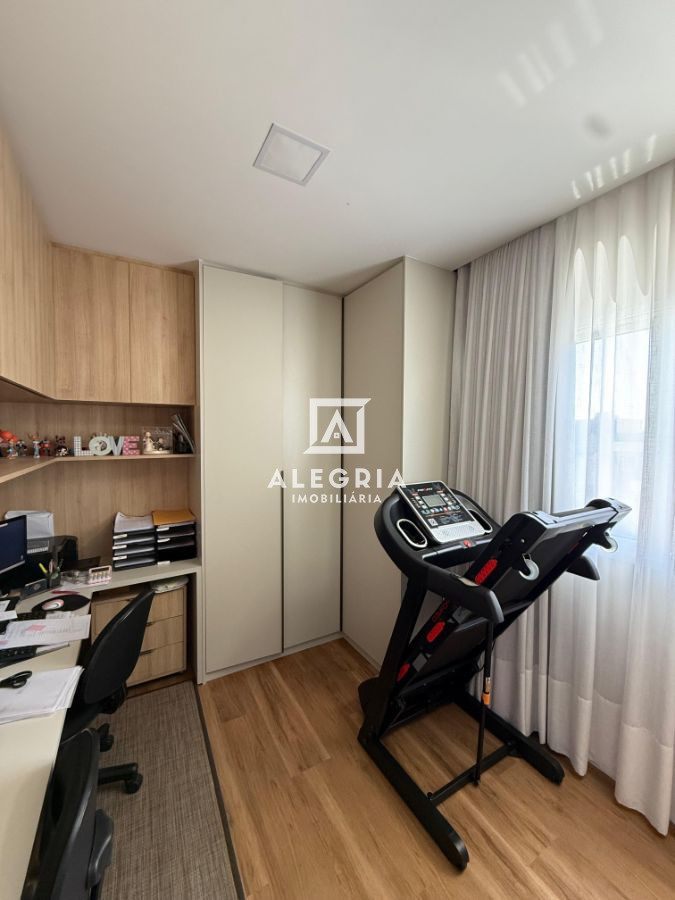 Triplex Alto Padrão em Condominio Fechado Contendo 04 Dormitórios Sendo 01 Suite em São José dos Pinhais