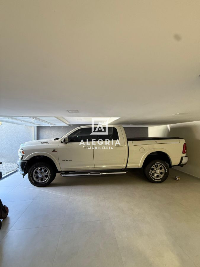 Triplex Alto Padrão em Condominio Fechado Contendo 04 Dormitórios Sendo 01 Suite em São José dos Pinhais