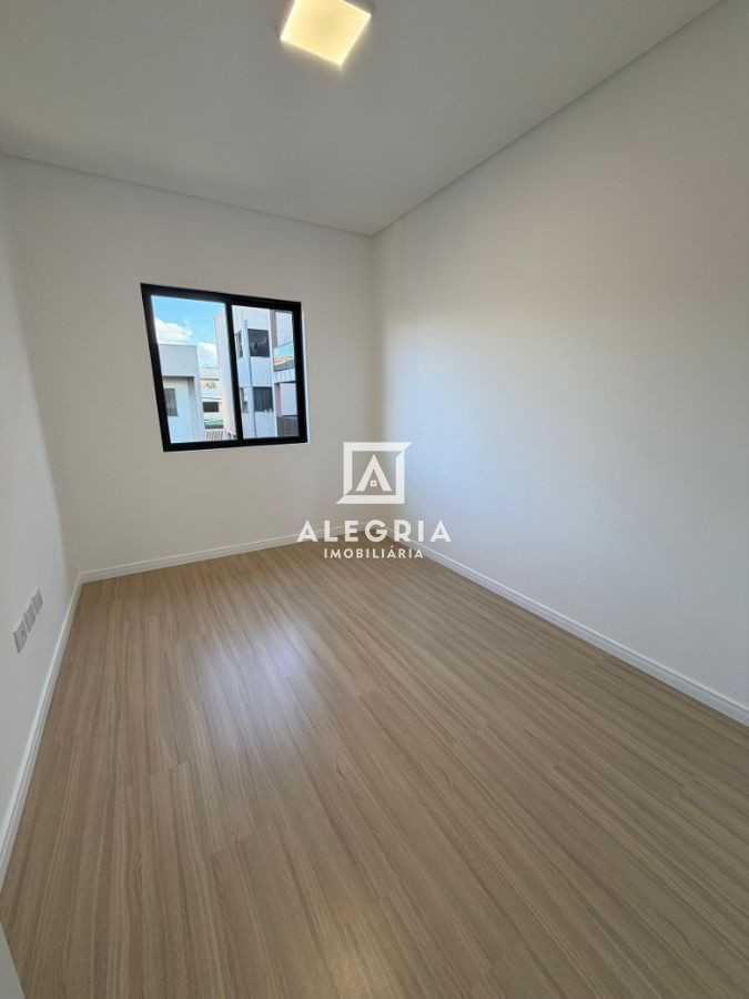 Lindo Sobrado em condominio fechado no bairro Costeira em São José dos Pinhais