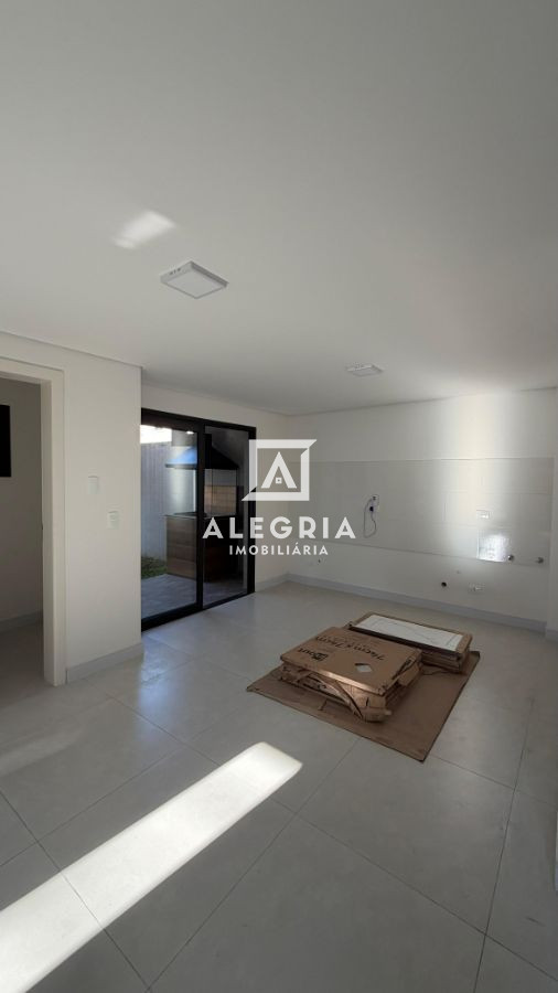 Sobrado Alto Padrão 03 Dormitórios 01 Suíte no Bairro Cruzeiro em São José dos Pinhais