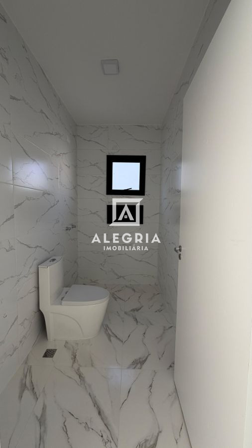 Sobrado Alto Padrão 03 Dormitórios 01 Suíte no Bairro Cruzeiro em São José dos Pinhais