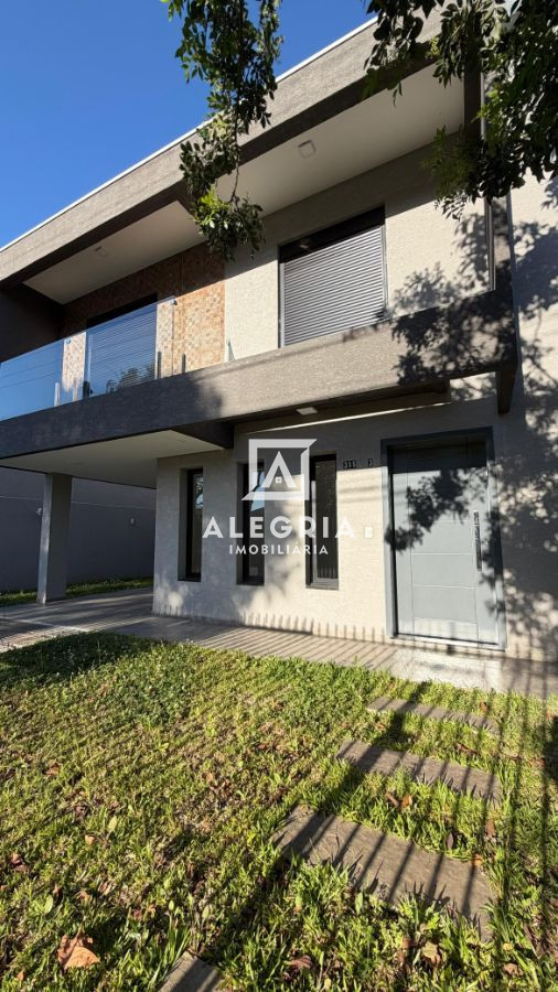 Sobrado Alto Padrão 03 Dormitórios 01 Suíte no Bairro Cruzeiro em São José dos Pinhais