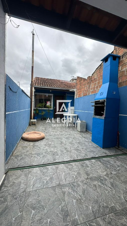 Residência Contendo 03 Dormitórios no Bairro Jurema em São José dos Pinhais
