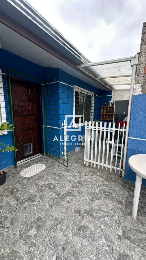 Residência Contendo 03 Dormitórios no Bairro Jurema em São José dos Pinhais