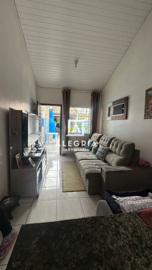 Residência Contendo 03 Dormitórios no Bairro Jurema em São José dos Pinhais