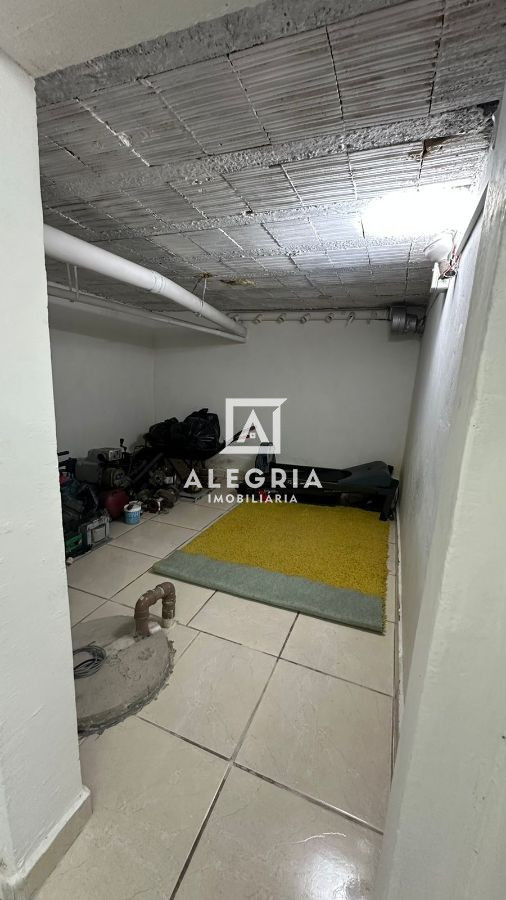 Residência Contendo 03 Dormitórios no Bairro Jurema em São José dos Pinhais