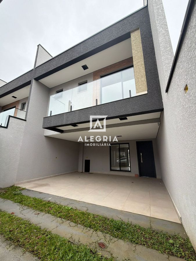 Belíssimo Triplex no bairro Cruzeiro. em São José dos Pinhais