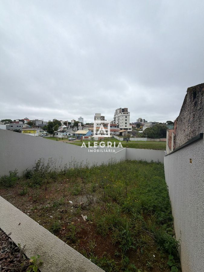 Belíssimo Triplex no bairro Cruzeiro. em São José dos Pinhais