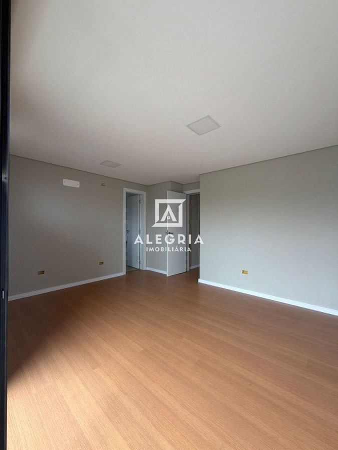 Belíssimo Triplex no bairro Cruzeiro. em São José dos Pinhais