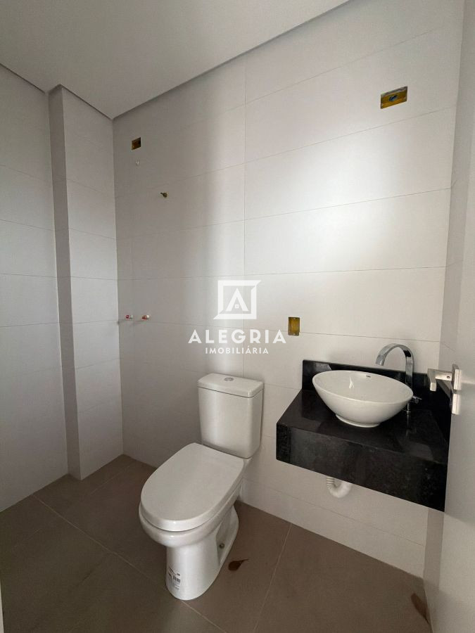 Belíssimo Triplex no bairro Cruzeiro. em São José dos Pinhais