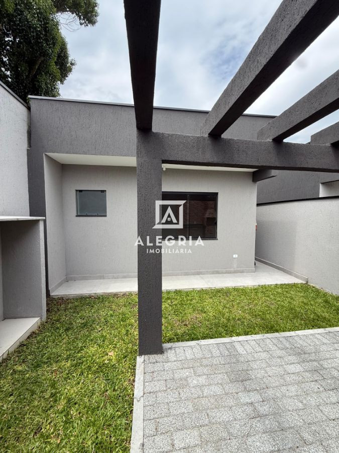 Linda Casa Contendo 03 Dormitórios Sendo 01 Suite e Espaço Gourmet com Churrasqueira em São José dos Pinhais