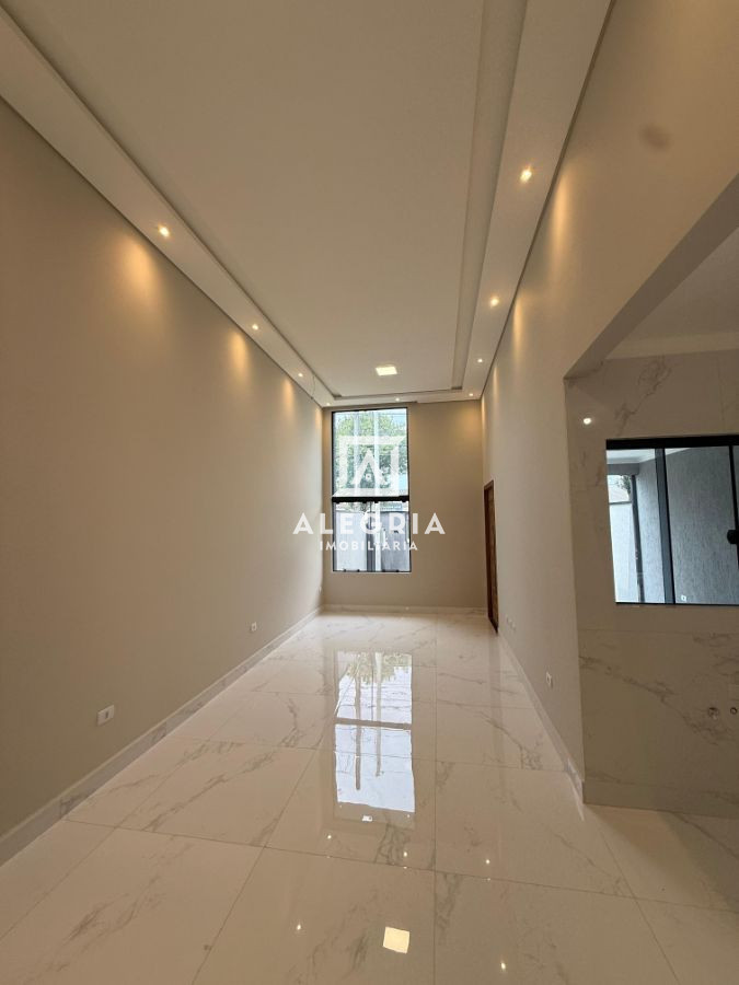 Linda Casa Contendo 03 Dormitórios Sendo 01 Suite e Espaço Gourmet com Churrasqueira em São José dos Pinhais