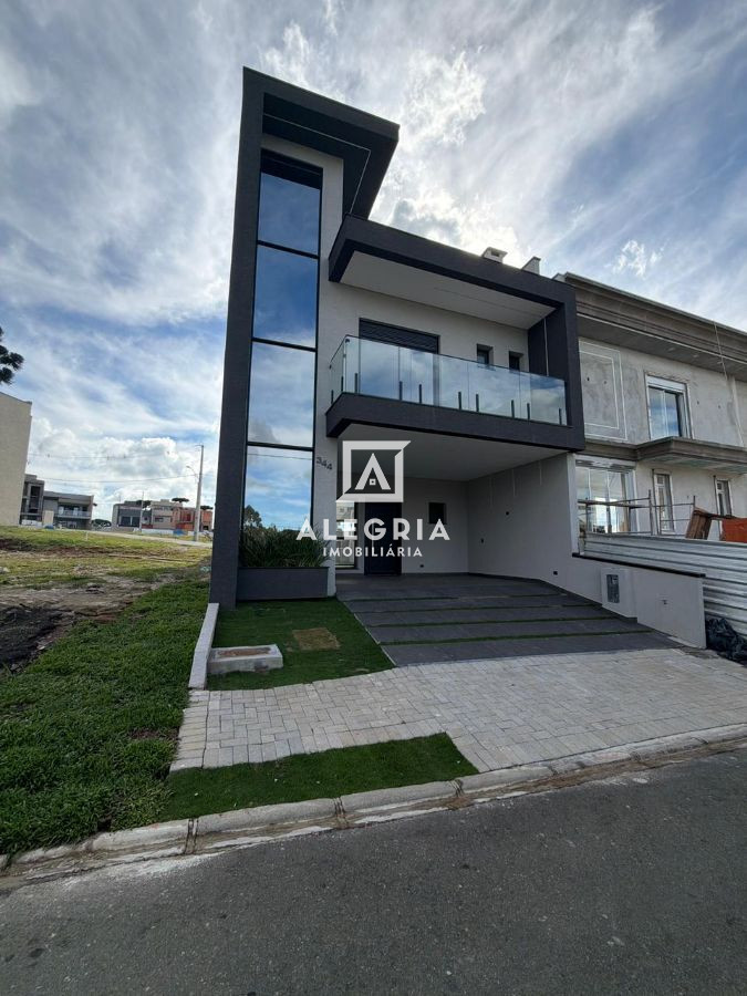 Triplex de Alto Padrão com Terraço Privativo no Bairro Costeira em São José dos Pinhais