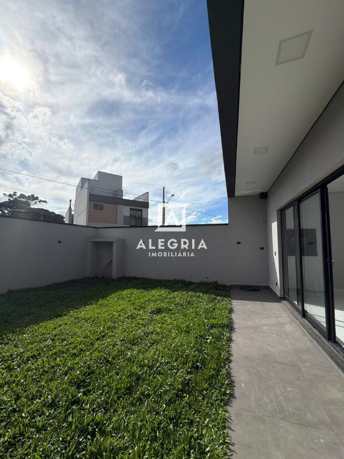 Triplex de Alto Padrão com Terraço Privativo no Bairro Costeira em São José dos Pinhais