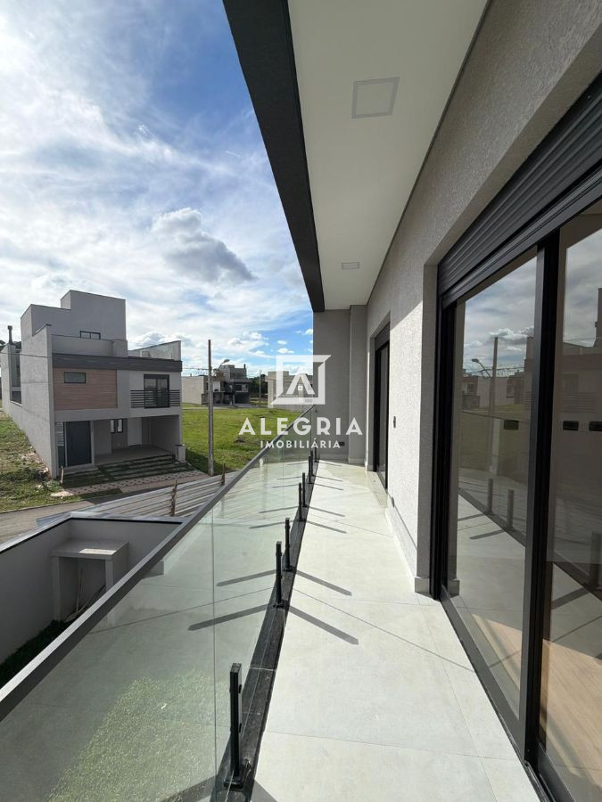 Triplex de Alto Padrão com Terraço Privativo no Bairro Costeira em São José dos Pinhais
