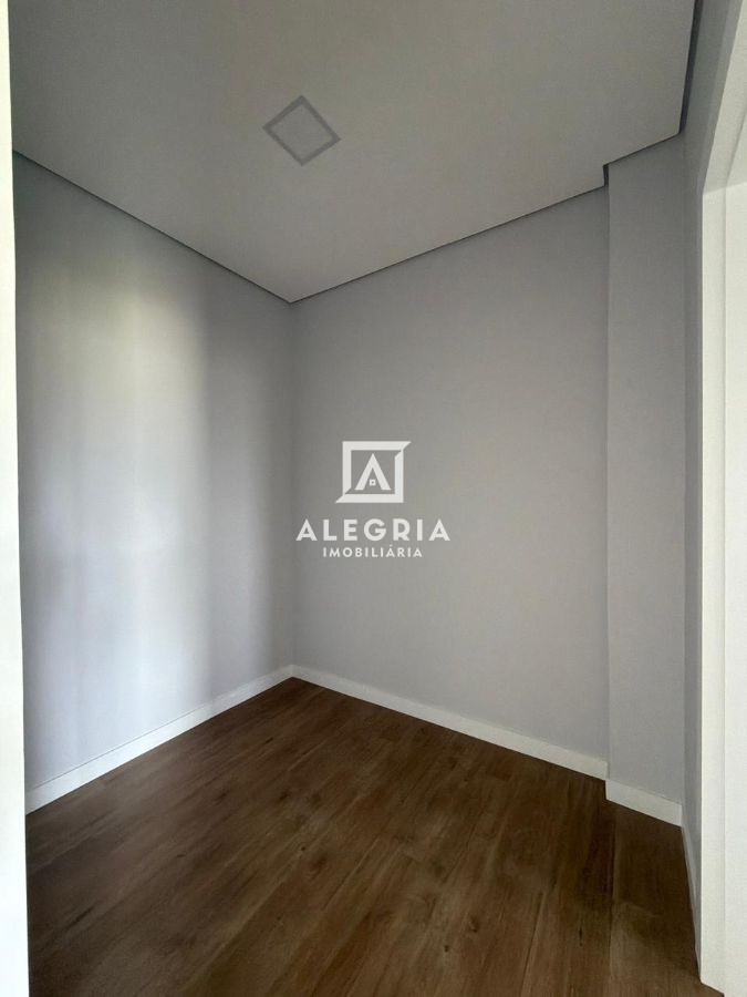 Triplex de Alto Padrão com Terraço Privativo no Bairro Costeira em São José dos Pinhais