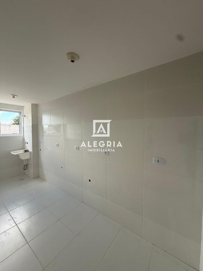 Lindo Apartamento Contendo 02 Dormitórios na Colonia Rio Grande em São José dos Pinhais