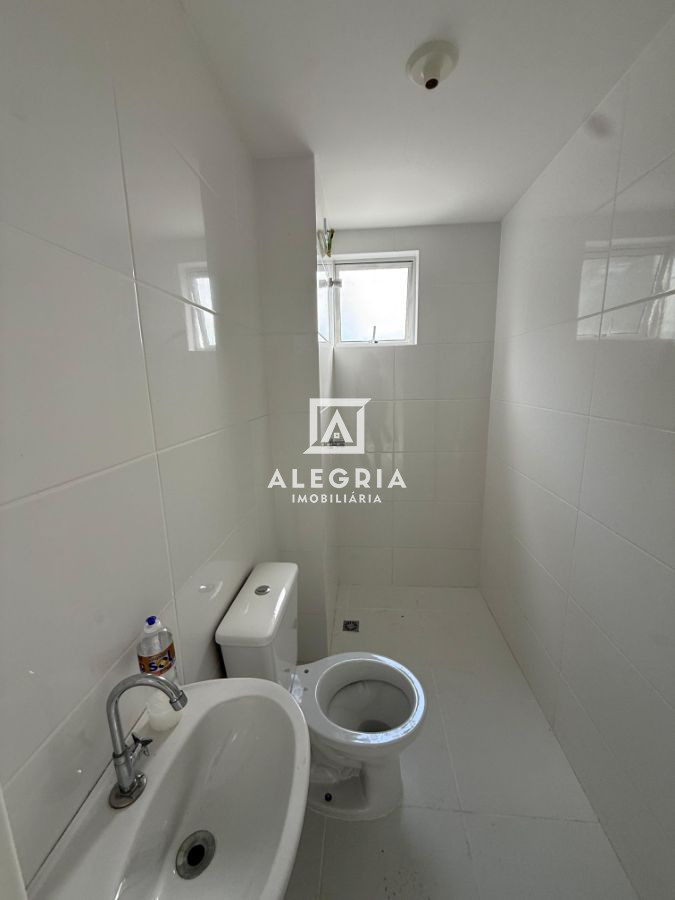 Lindo Apartamento Contendo 02 Dormitórios na Colonia Rio Grande em São José dos Pinhais