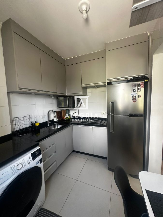 Apartamento 2 dormitórios semi mobiliado em São José dos Pinhais