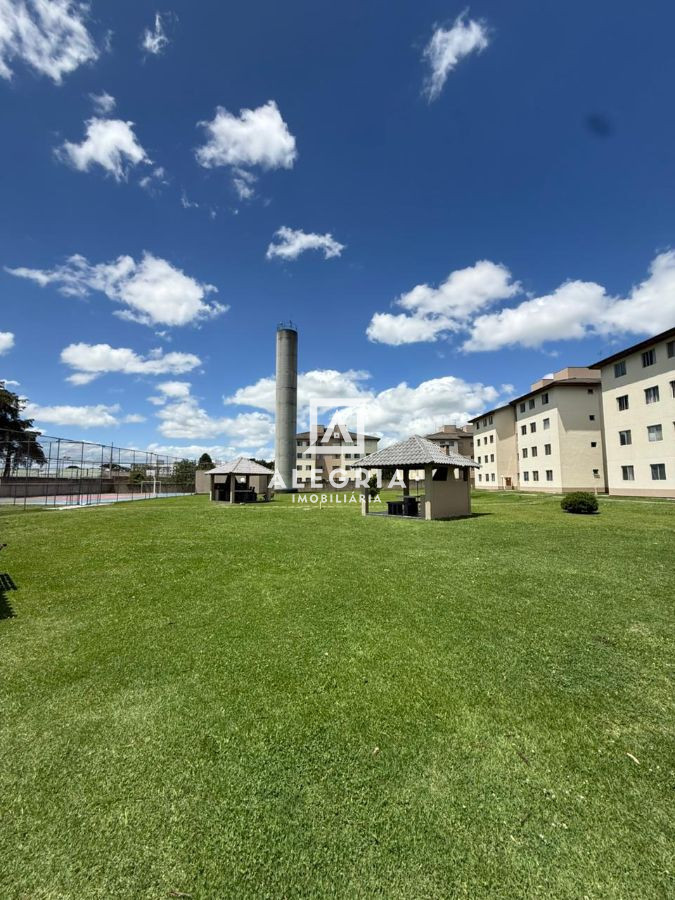 Lindo Apartamento Semi Mobiliado Contendo 03 Dormitórios no Afonso Pena em São José dos Pinhais