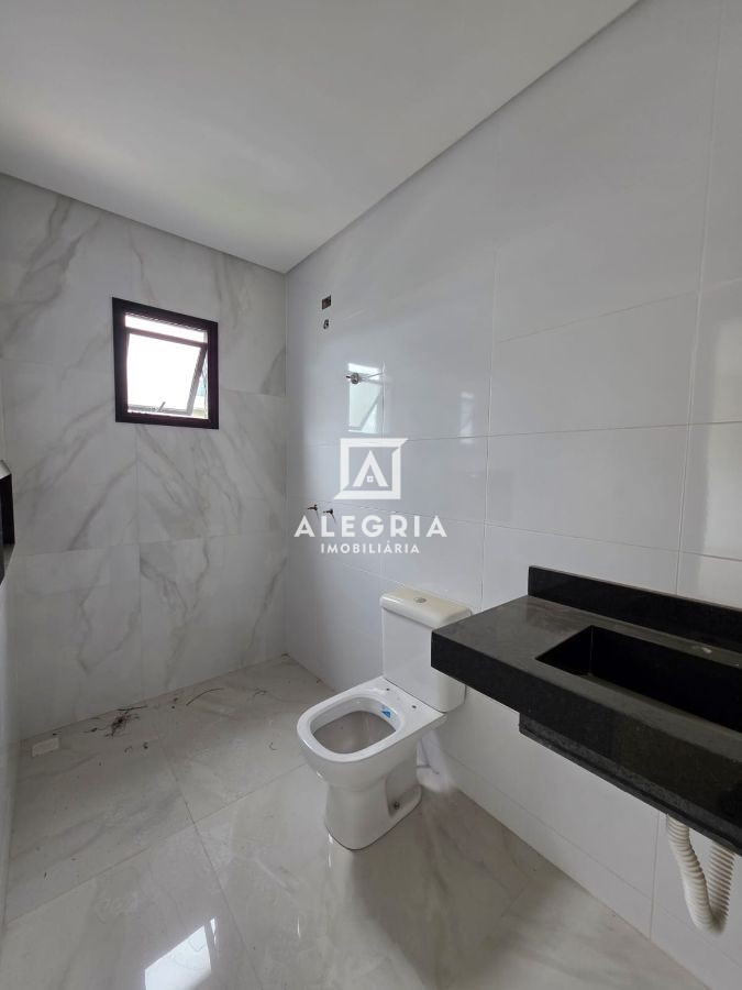 Excelente Triplex 4 Dormitórios Sendo 01 Suíte no Bairro Boneca do Iguaçu em São José dos Pinhais