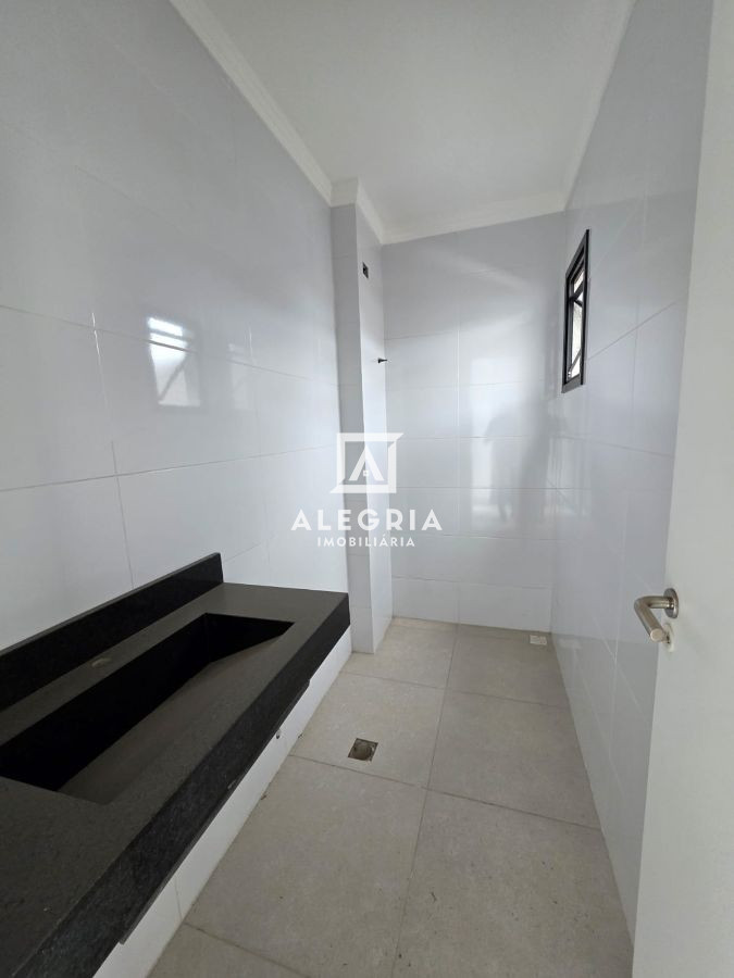 Excelente Triplex 4 Dormitórios Sendo 01 Suíte no Bairro Boneca do Iguaçu em São José dos Pinhais