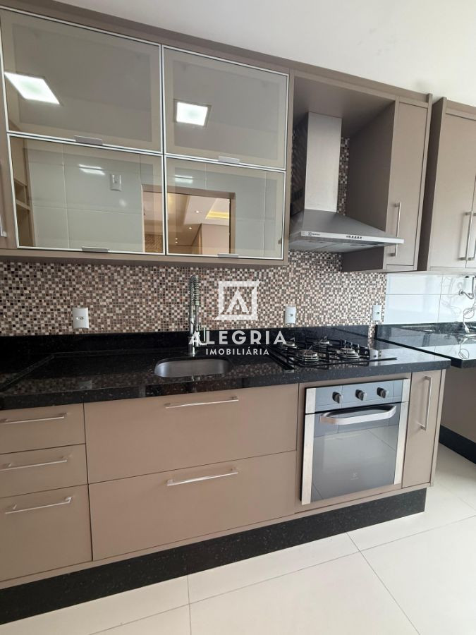 Lindo Apartamento Mobiliado Contendo 02 Dormitórios no Xaxim em Curitiba em Curitiba