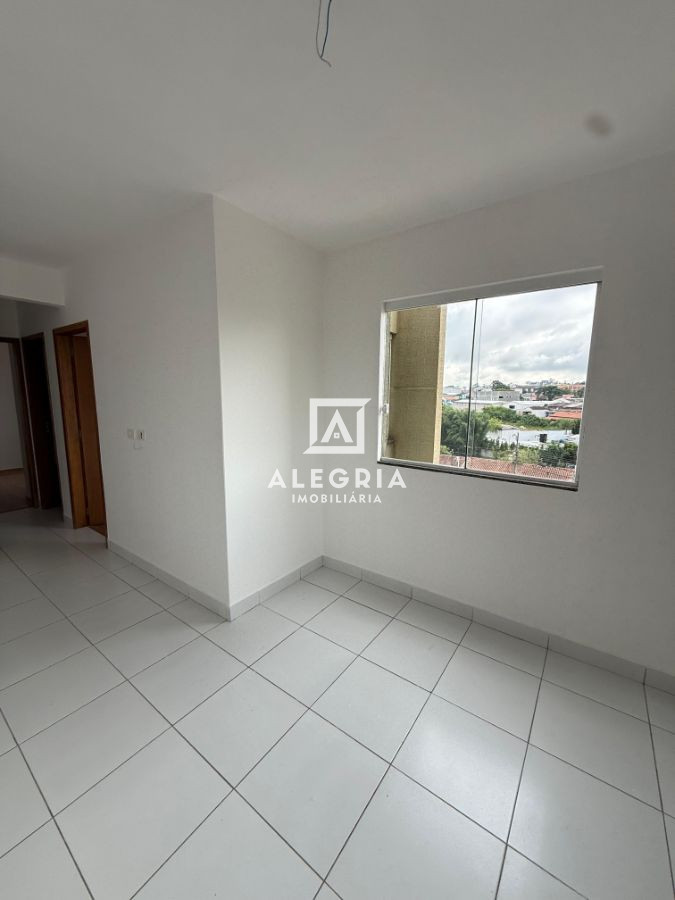 Lindo Apartamento Contendo 03 Dormitórios e 02 Vagas no Cruzeiro em São José dos Pinhais