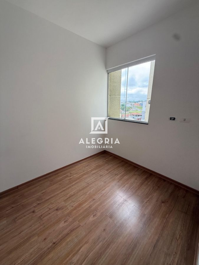 Lindo Apartamento Contendo 03 Dormitórios e 02 Vagas no Cruzeiro em São José dos Pinhais