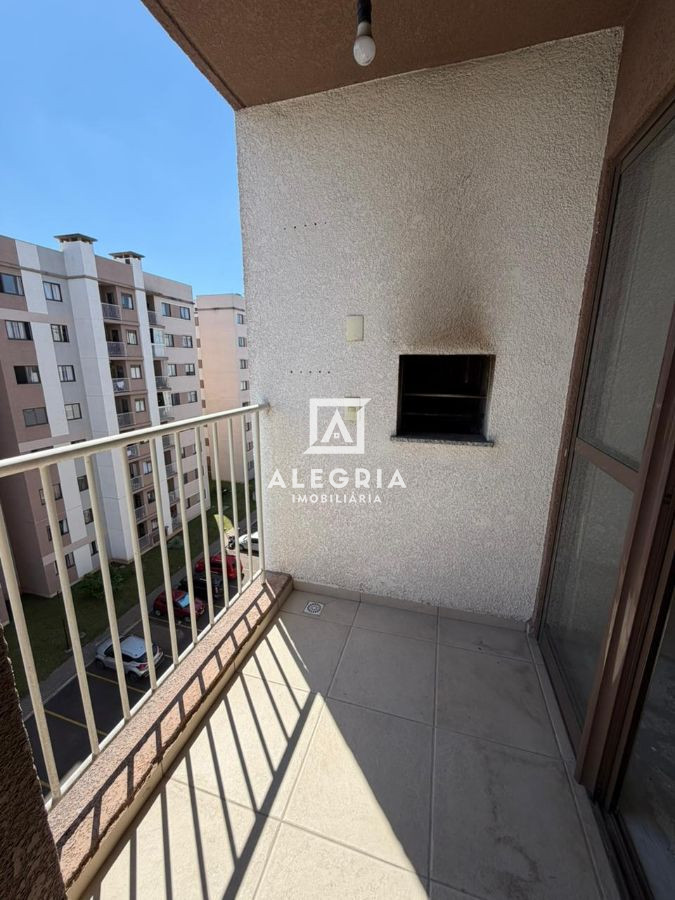 Apartamento no bairro Colonia Rio Grande em São José dos Pinhais. em São José dos Pinhais