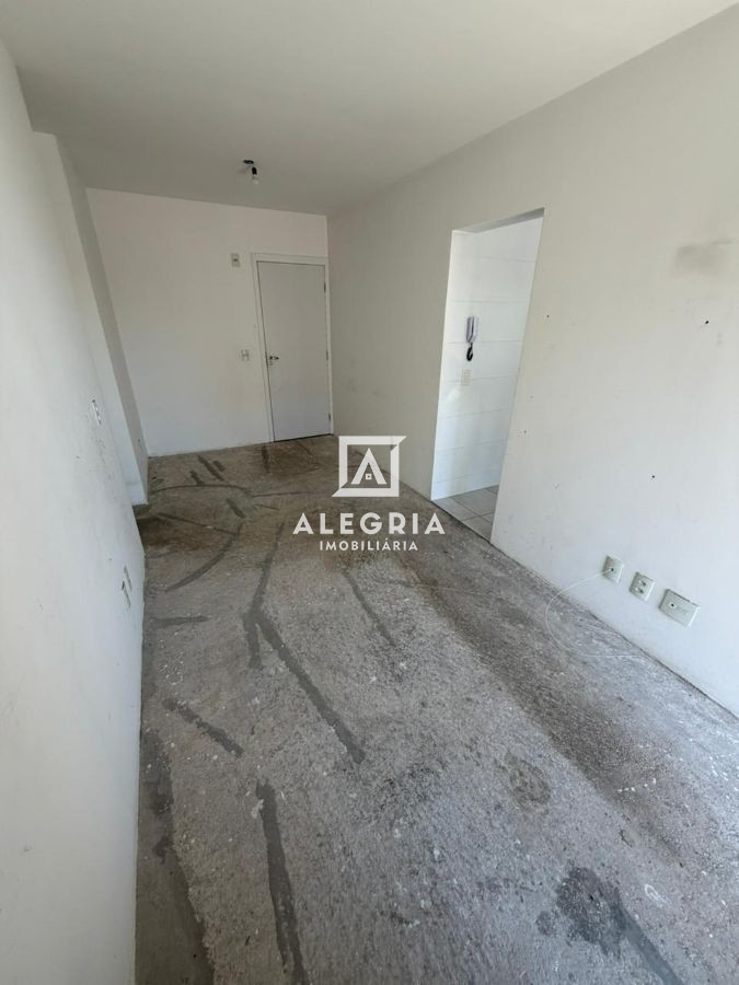 Apartamento no bairro Colonia Rio Grande em São José dos Pinhais. em São José dos Pinhais