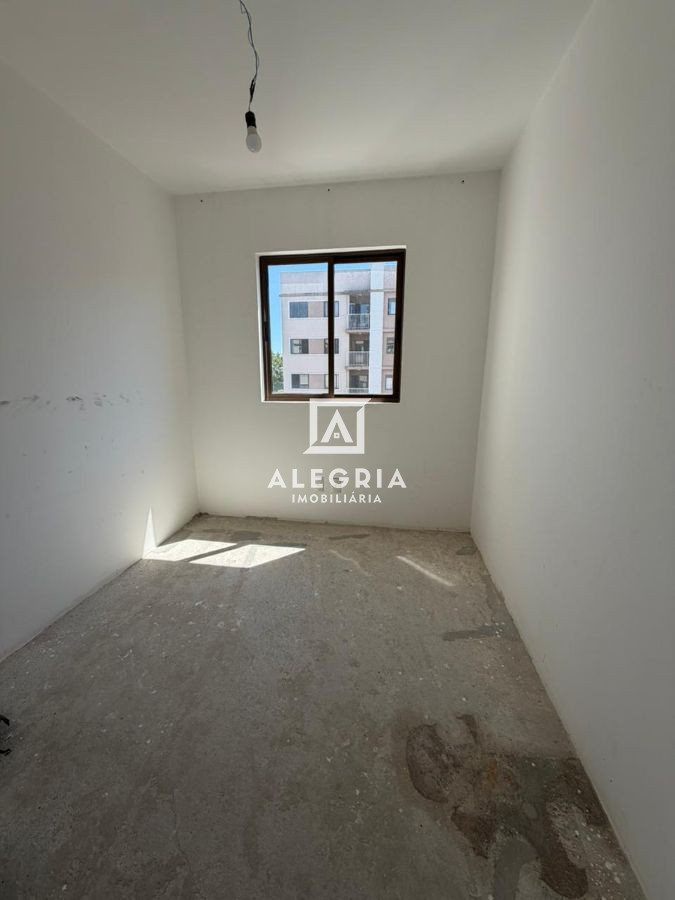 Apartamento no bairro Colonia Rio Grande em São José dos Pinhais. em São José dos Pinhais