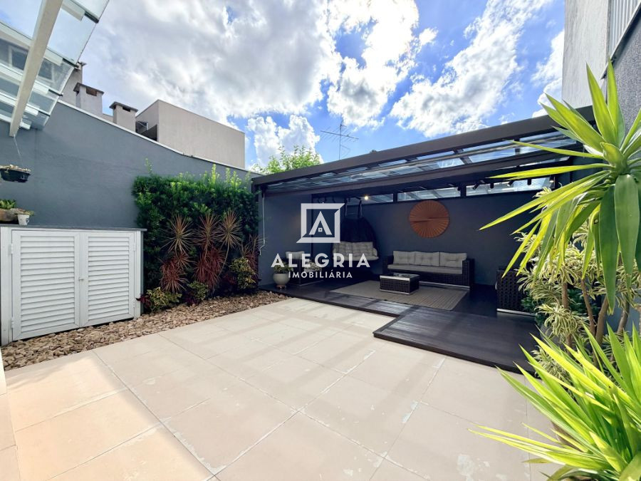 Belíssimo Sobrado semi mobiliado no bairro São Pedro em São José dos Pinhais