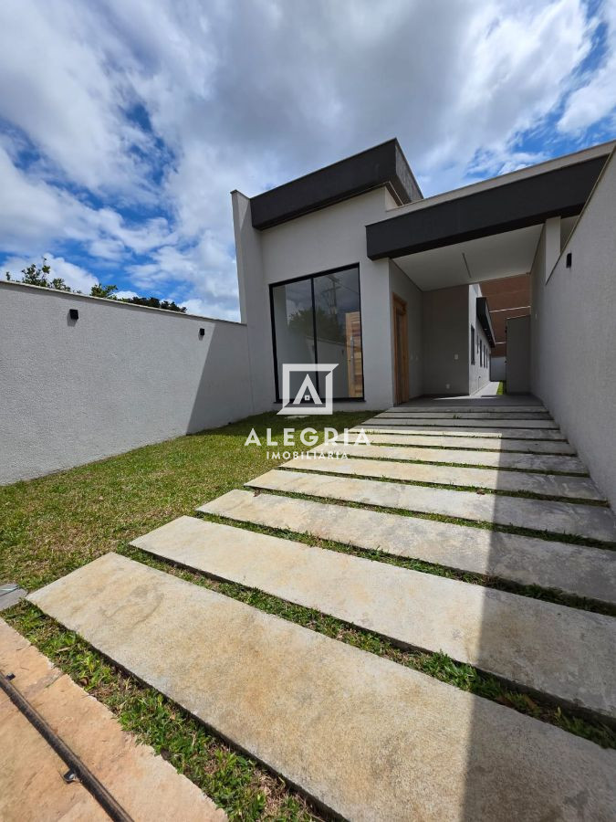 Excelente Residência 03 Dormitórios Sendo 01 Suíte & Edícula com Churrasqueira no Bairro Urano em São José dos Pinhais