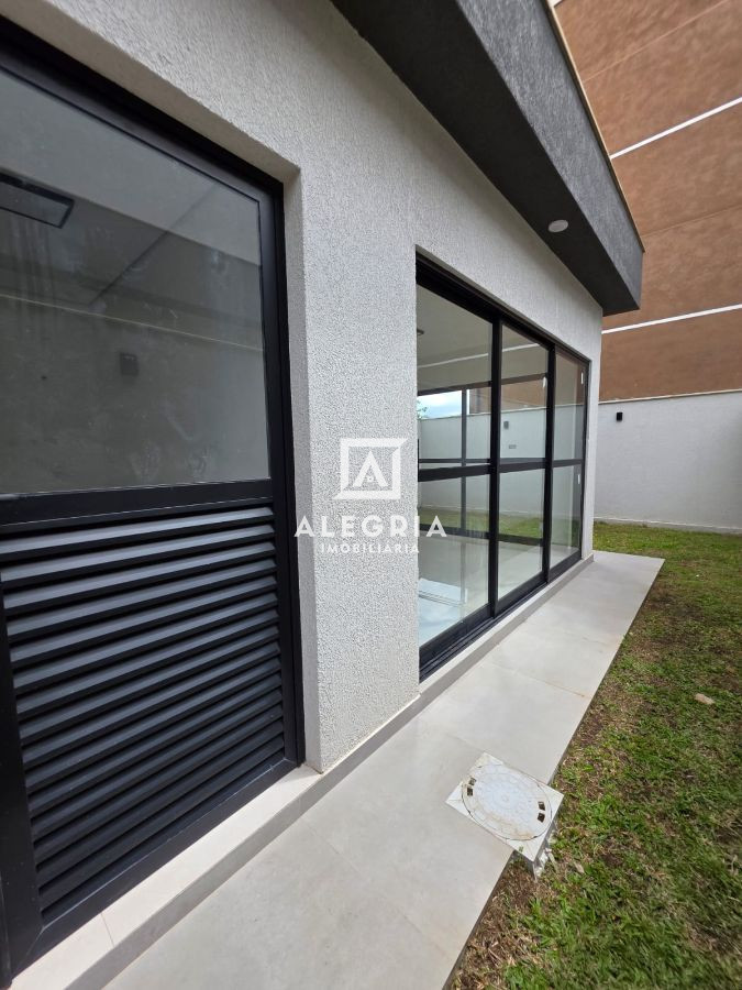 Excelente Residência 03 Dormitórios Sendo 01 Suíte & Edícula com Churrasqueira no Bairro Urano em São José dos Pinhais