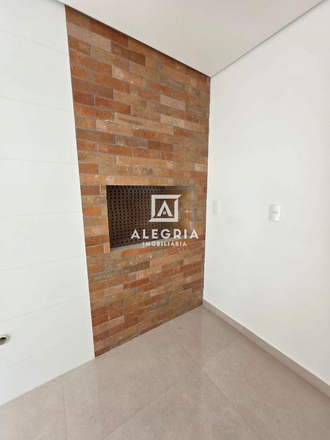 Excelente Residência 03 Dormitórios Sendo 01 Suíte & Edícula com Churrasqueira no Bairro Urano em São José dos Pinhais