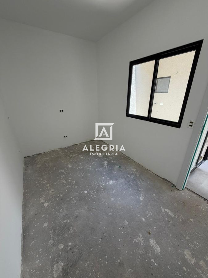 Linda Casa em condominio fechado no bairro Aristocrata em São José dos Pinhais