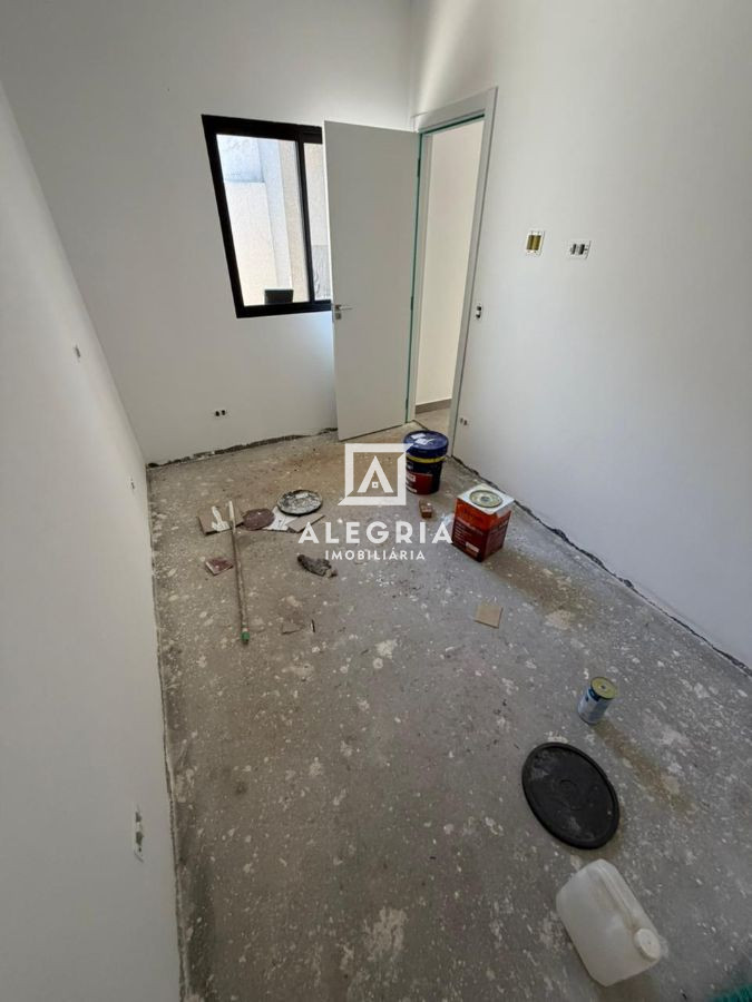 Linda Casa em condominio fechado no bairro Aristocrata em São José dos Pinhais