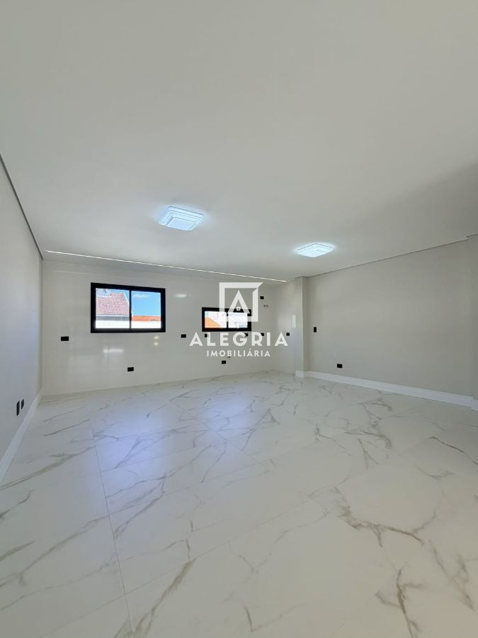 Belíssimo Triplex no bairro Aristocrata em São José dos Pinhais