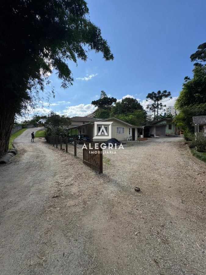 OPORTUNIDADE RARA NO CENTRO DE SÃO JOSÉ DOS PINHAIS em São José dos Pinhais