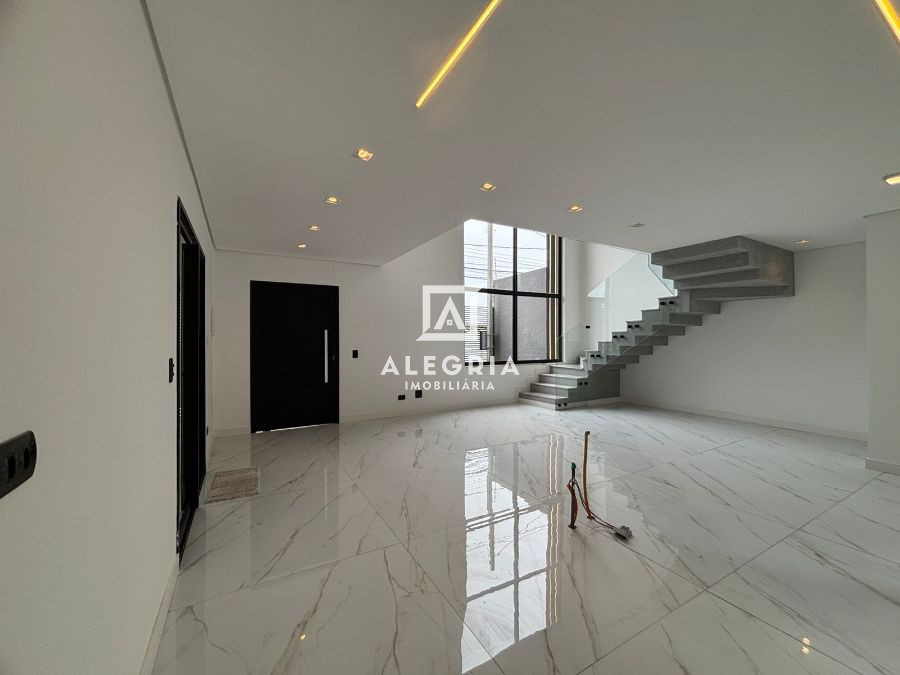 Lindo Sobrado Alto Padrão Contendo 03 Dormitórios Sendo 01 Suite no São Cristovão em São José dos Pinhais