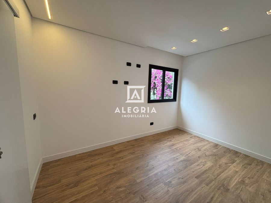 Lindo Sobrado Alto Padrão Contendo 03 Dormitórios Sendo 01 Suite no São Cristovão em São José dos Pinhais