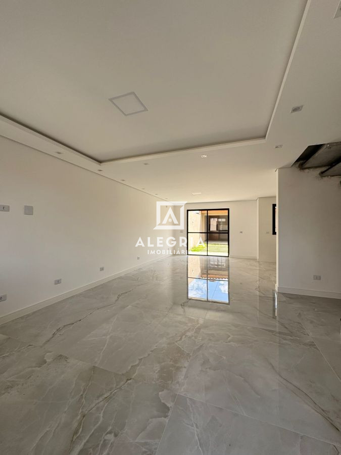 Lindo Sobrado com Edicula no Barro Preto em São José dos Pinhais