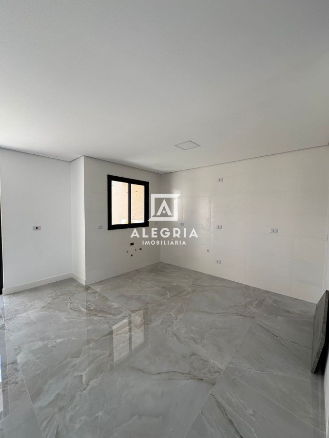 Lindo Sobrado com Edicula no Barro Preto em São José dos Pinhais