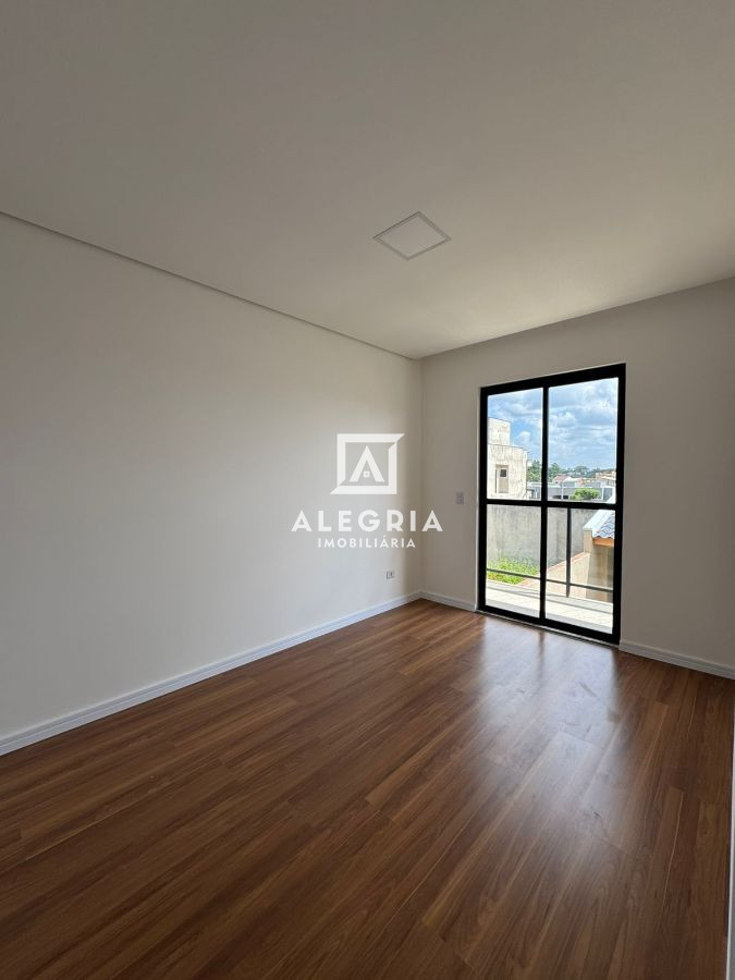 Lindo Sobrado com Edicula no Barro Preto em São José dos Pinhais