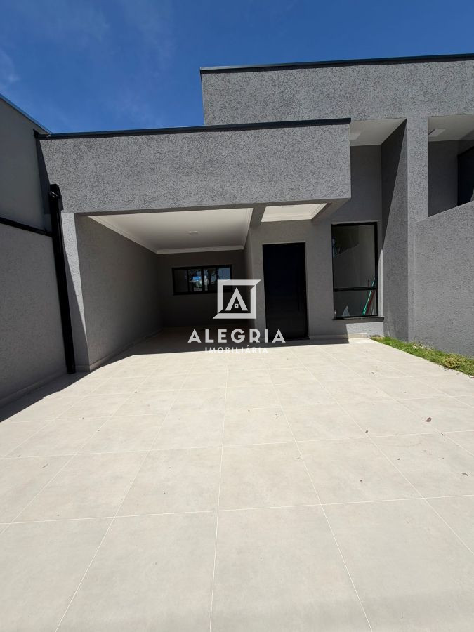 Linda casa 3 Dormitórios sendo 1 suíte no bairro Afonso Pena em São José dos Pinhais