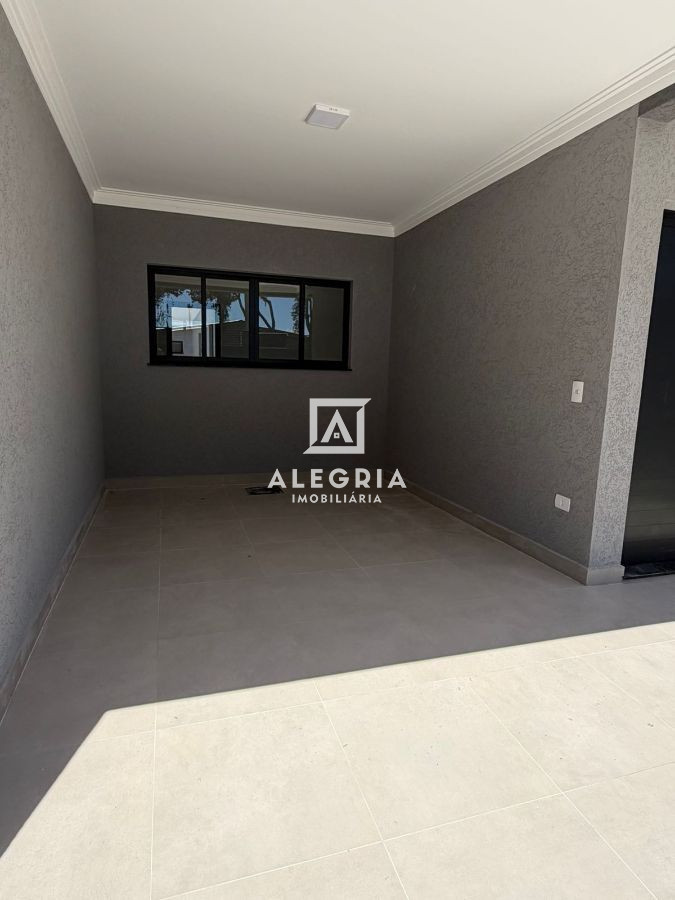 Linda casa 3 Dormitórios sendo 1 suíte no bairro Afonso Pena em São José dos Pinhais