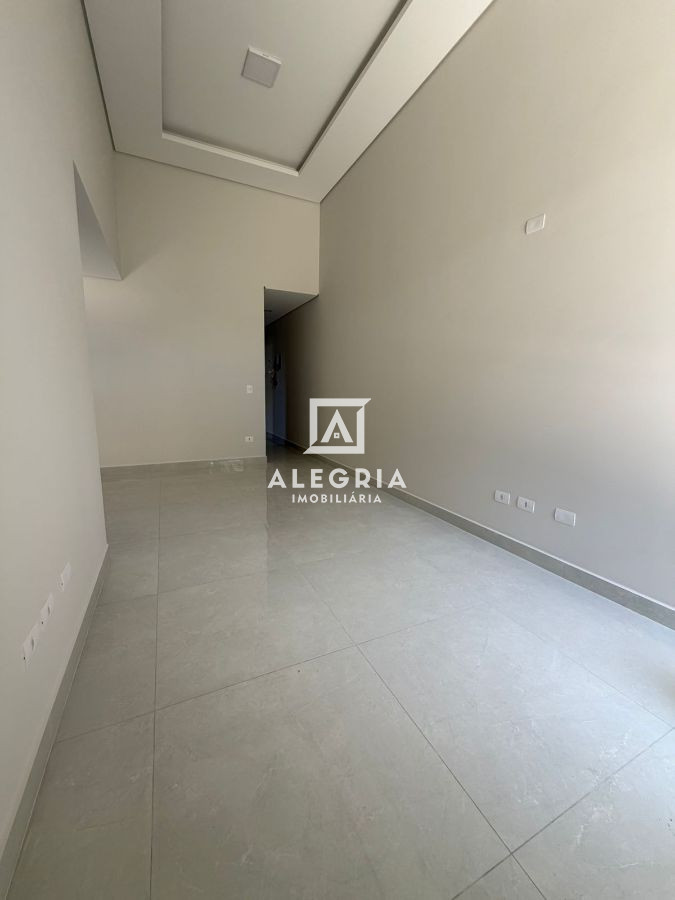 Linda casa 3 Dormitórios sendo 1 suíte no bairro Afonso Pena em São José dos Pinhais