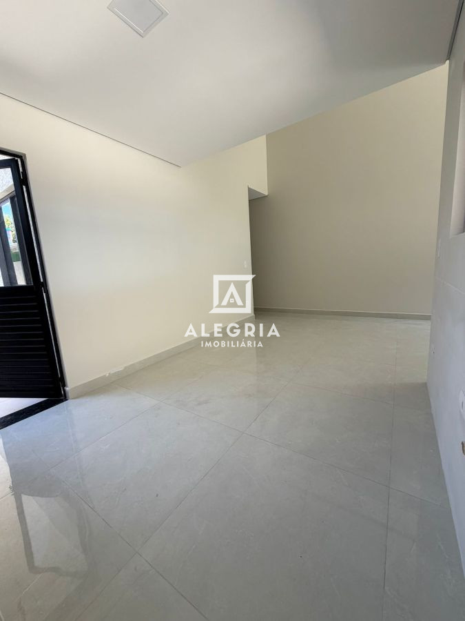 Linda casa 3 Dormitórios sendo 1 suíte no bairro Afonso Pena em São José dos Pinhais